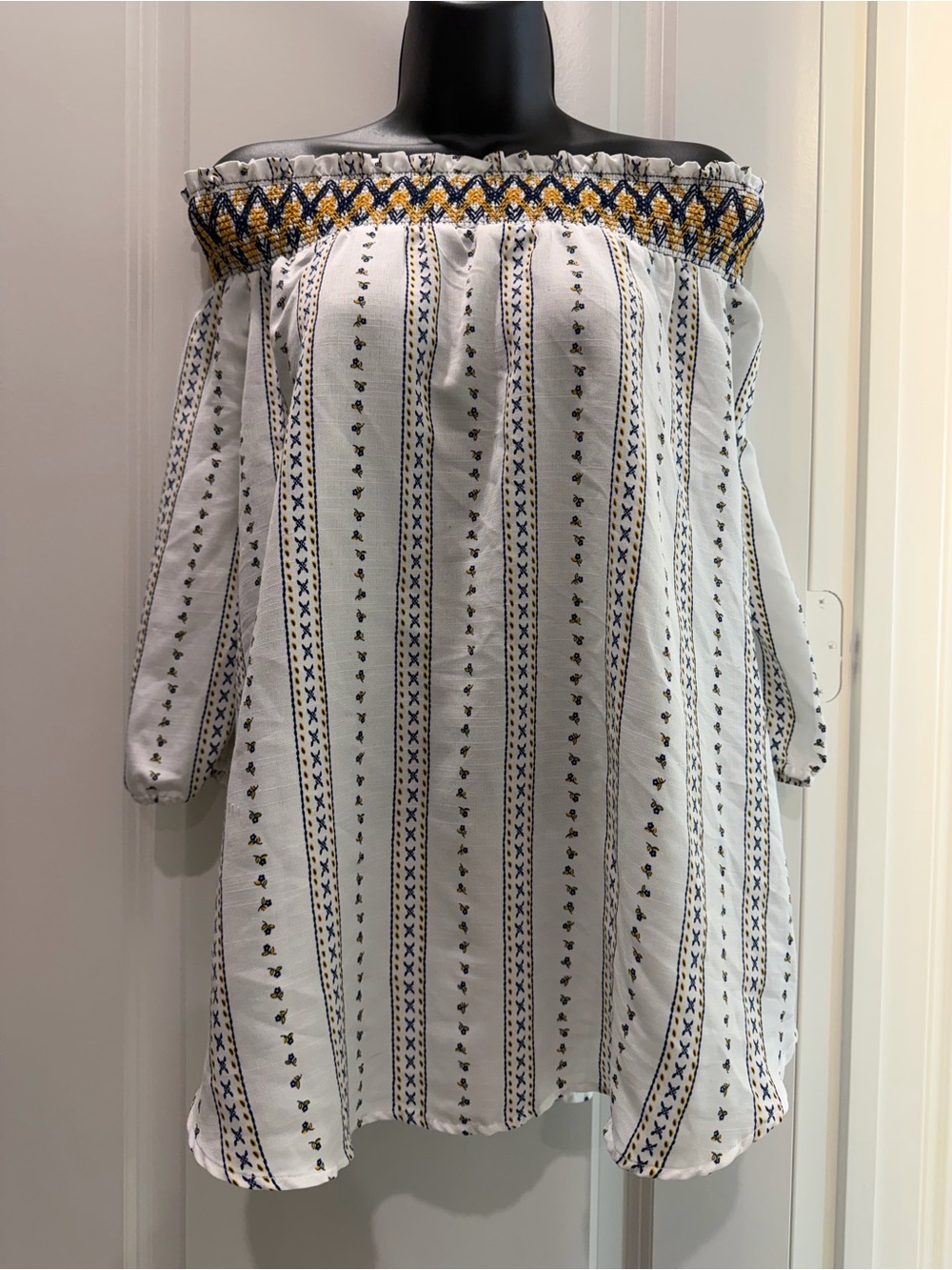 J by JOA Flora Off Shoulder Boho Blouse XL White Blue Yellow